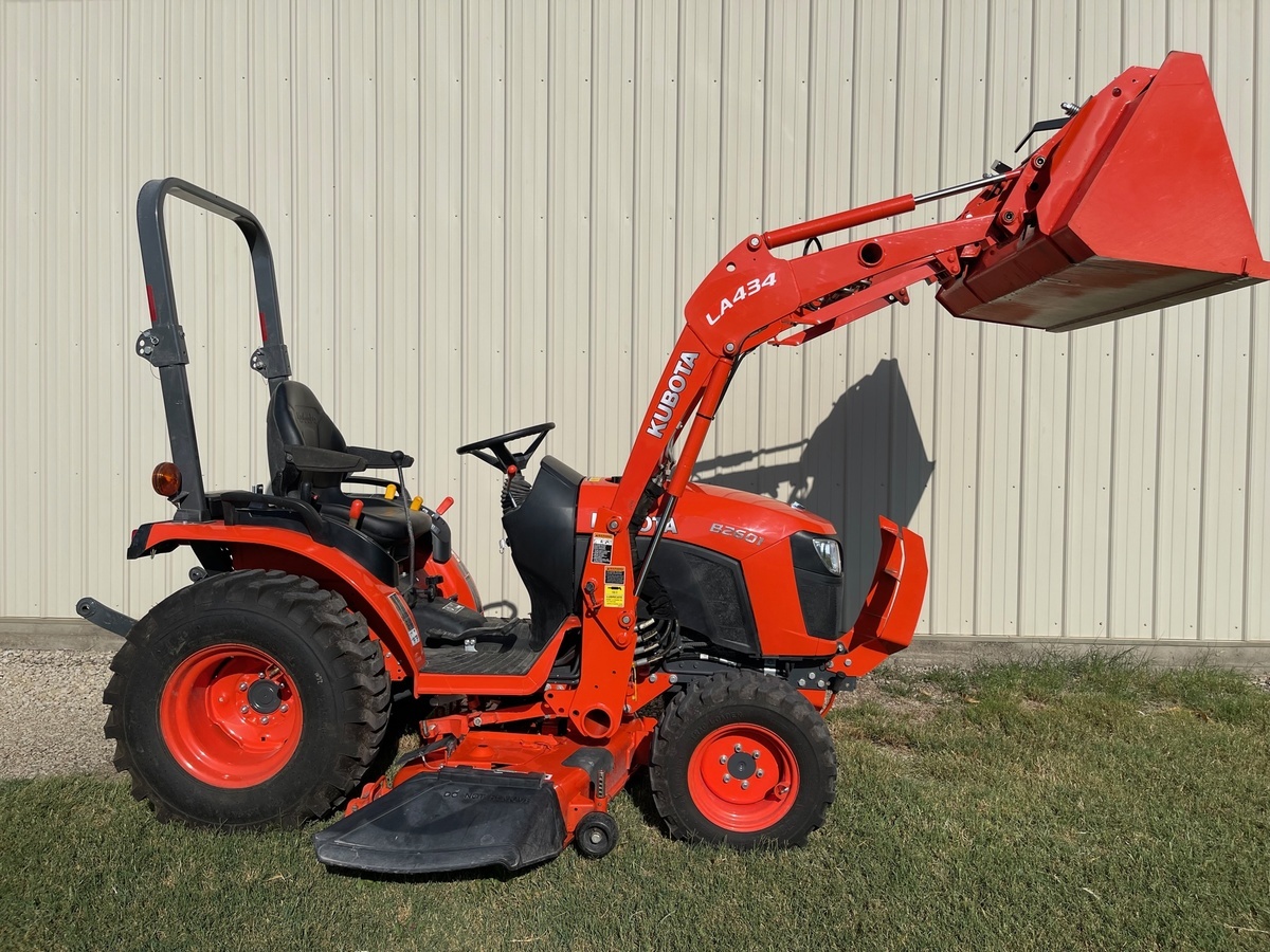 2019 Kubota B2601 And Loader